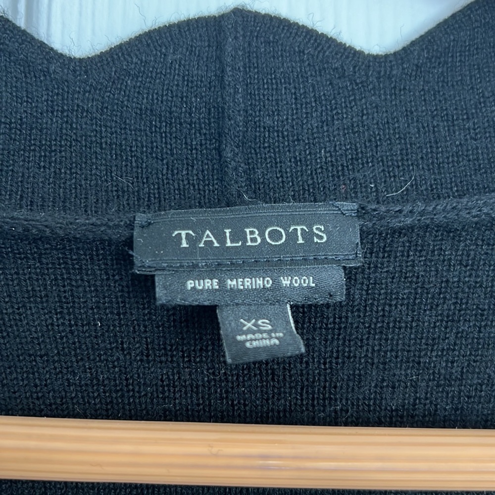 Talbots Cardigan - Picture 2 of 3